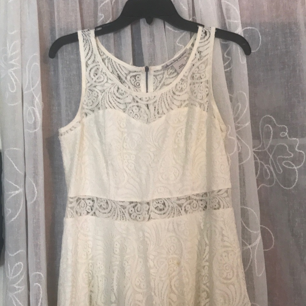 White lace dress